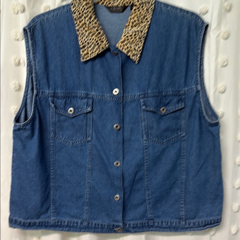 Denim Sleeveless Top with Patterned Collar